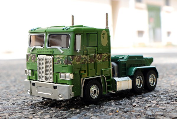 New Images Bathing Ape Masterpiece MP 10 Convoy Bape Version Green Redeco Figure  (15 of 18)